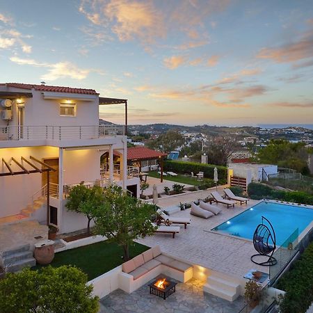Spacious Villa With Private Eco-Pool And Panoramic Sea View อาเยีย เปลาเยีย ภายนอก รูปภาพ