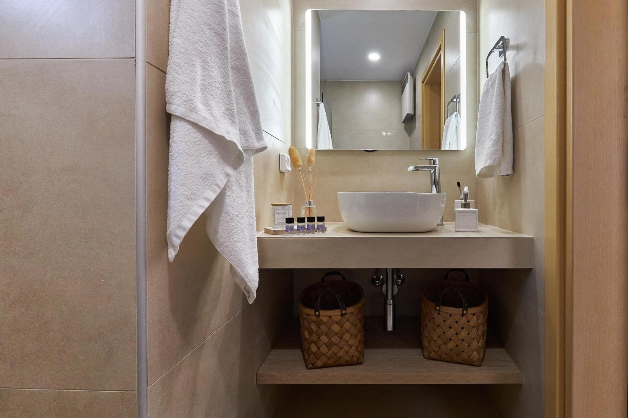 Spacious Villa With Private Eco-Pool And Panoramic Sea View อาเยีย เปลาเยีย ภายนอก รูปภาพ