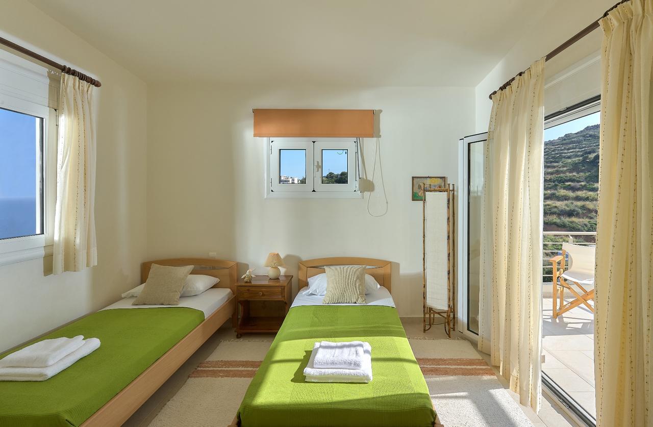 Spacious Villa With Private Eco-Pool And Panoramic Sea View อาเยีย เปลาเยีย ภายนอก รูปภาพ